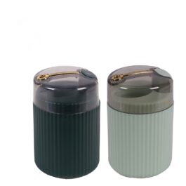 מתקן לקיסמי שיניים נשלפים בלחיצה